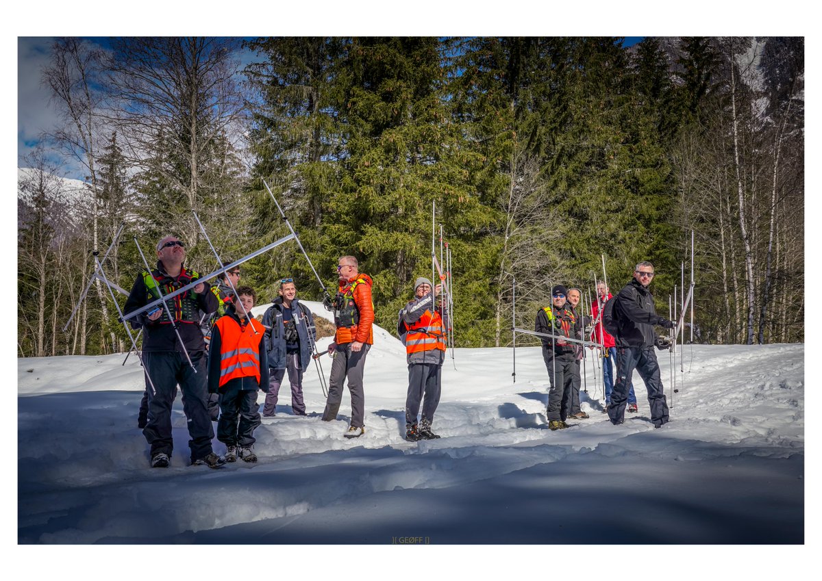 Adrasec_74's tweet photo. L'ensemble des #radioamateurs au service de la #sécuritécivile de #HauteSavoie  vous souhaitent une belle #JournéeMondialeDeLaRadio ! Happy #WorldRadioDay 
@Prefet74 @fnrasec #hamr #hamradio @SDIS_74 @Gendarmerie_074 @PGHMchamonix https://t.co/bvE2bdkrHi