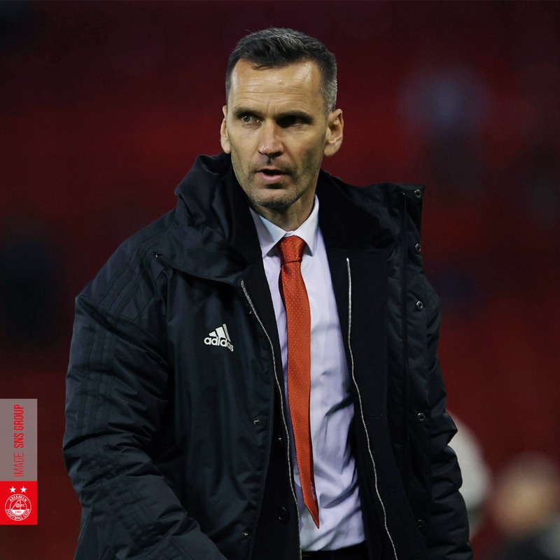 AberdeenFC's tweet photo. Aberdeen FC this morning confirms the departure of manager Stephen Glass. 

Stephen has left the Dons with immediate effect alongside coaches Allan Russell and Henry Apaloo.