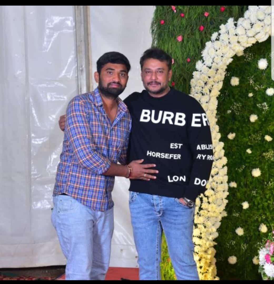 Dcompany171's tweet photo. Happy birthday Anna love u lot
May God bless u
#DBossBirthdayCDP
#Dboss #Kranti https://t.co/DdXs63w5un
