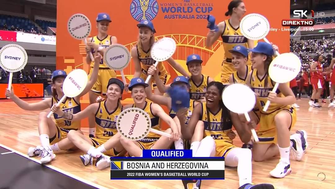 nikola_prce's tweet photo. Pobjeda nad olimpijskim viceprvakinjama!!! Bravo djevojke. Kapa do poda. Idemo na svjetsko prvenstvo❤️🇧🇦 https://t.co/05lC9MSkrn