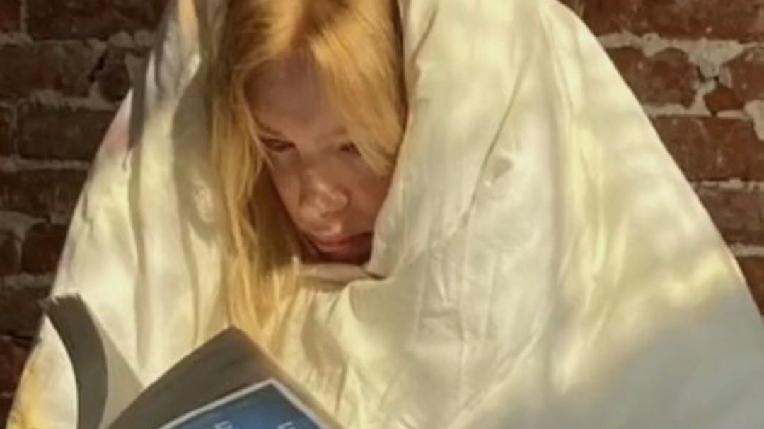 pamelabarnik's tweet photo. favourite Sunday activities: long mornings reading in bed, baking, going for café brunch &amp; planning the week ahead 🥞🗂️ https://t.co/EPUiwXvjzF