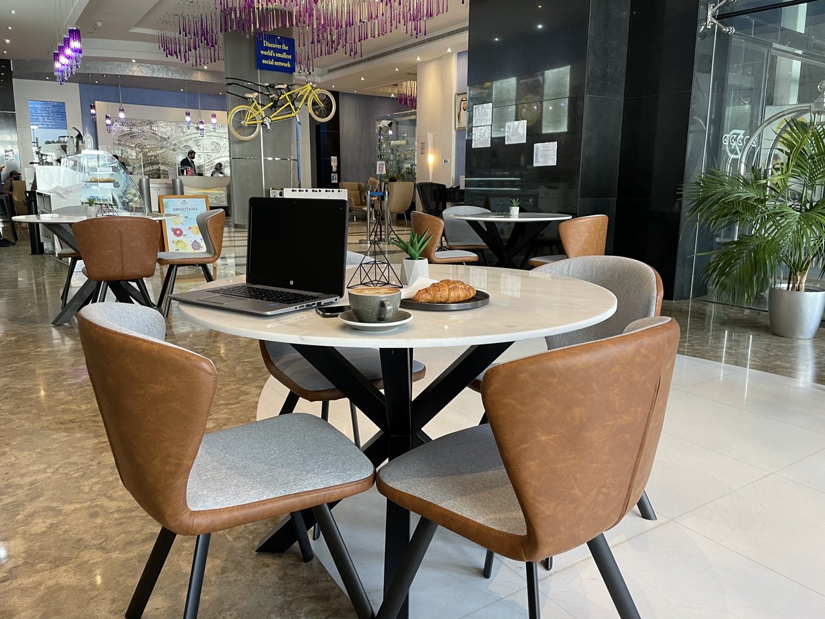 TotalPropertyS3's tweet photo. 4* Hotel Lobby Co-Working Space With Tawtheeq

Call or message us today to know more about this offer! +971585020978
#abudhabi #coworkingspace #modern #workspaces #innovatice #coffeeshop #thealchemisthub #business #serviced #modernoffice #businesscenter #sharedworkspace #forrent https://t.co/FppeAJ40Ih