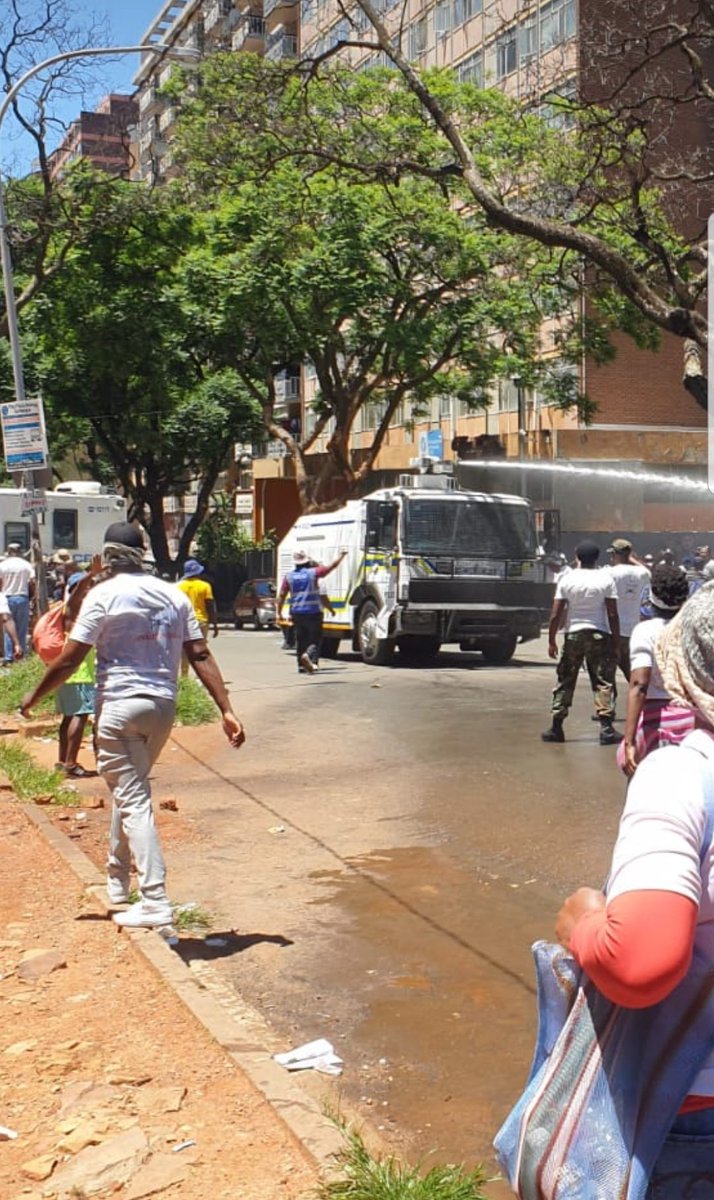 _AfricanSoil's tweet photo. Are you watching this #OperationDudula chaos? Stand off between the police and protesters? 

South Africa is a ticking timed bomb! Again, we ask; where is the government? https://t.co/EzfH0wDV3x