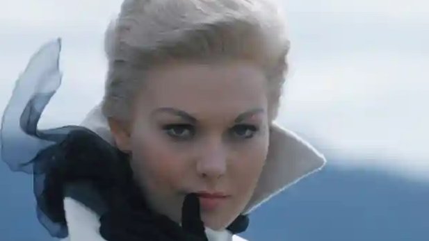 Happy 89th birthday to the one and only Kim Novak! 