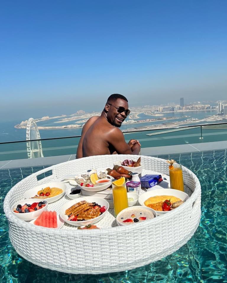 Muvhango is enjoying himself in Dubai