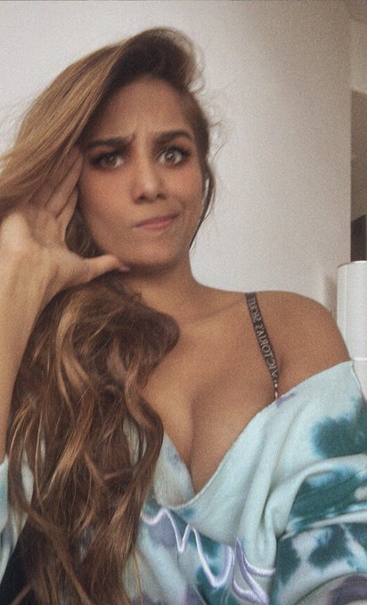 Sunday moods ❤️ https://t.co/CfdWVT5mgf