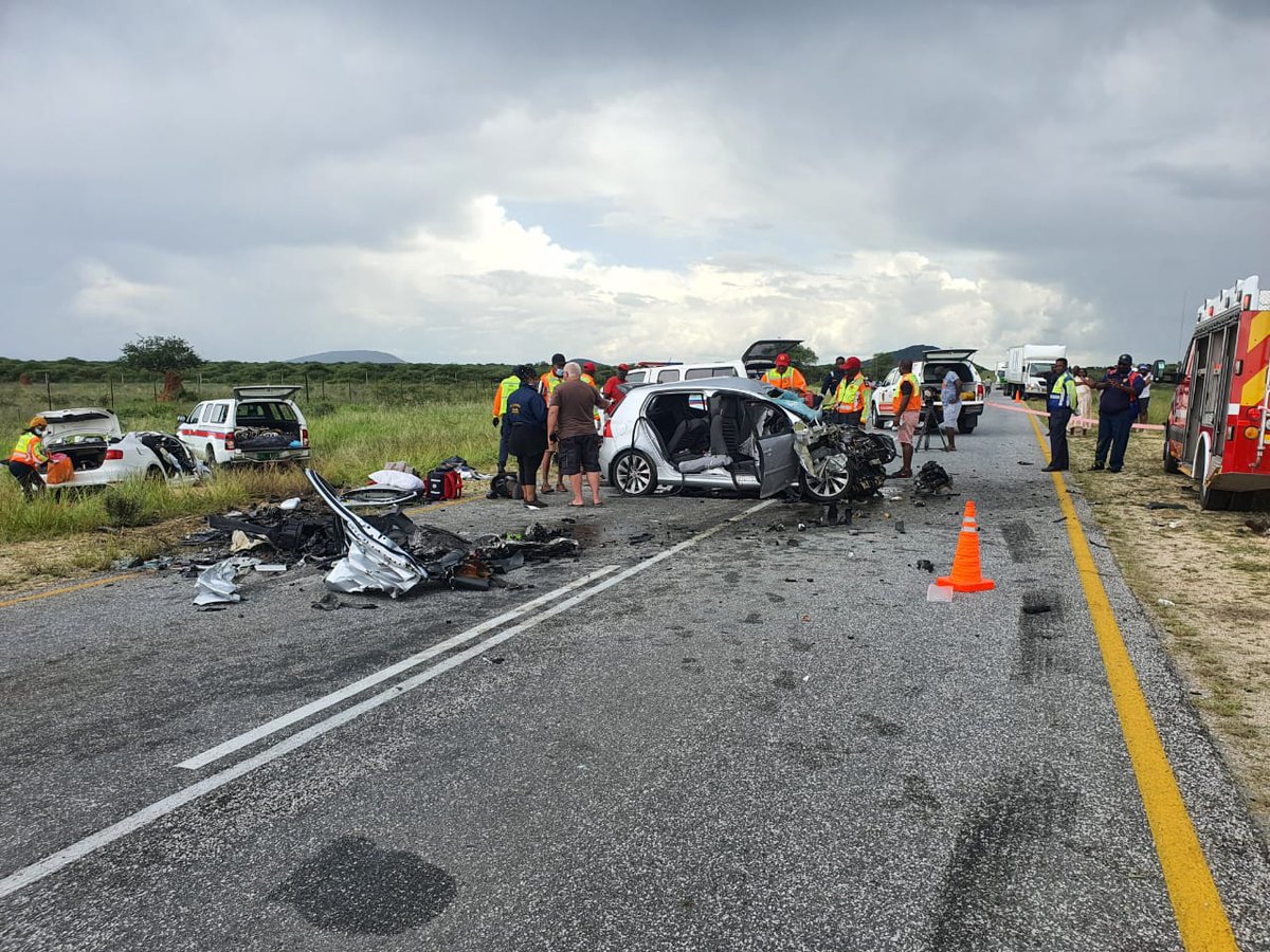 NBCDigitalNews's tweet photo. NEWS JUST IN | Car accident about 25 kilometres south of Otjiwarongo on the road to Okahandja involving two sedan cars. Preliminary information indicates six people have died. 
Emergency services are at the scene of the accident and motorists are urged to be cautious. https://t.co/buZyGxspjZ