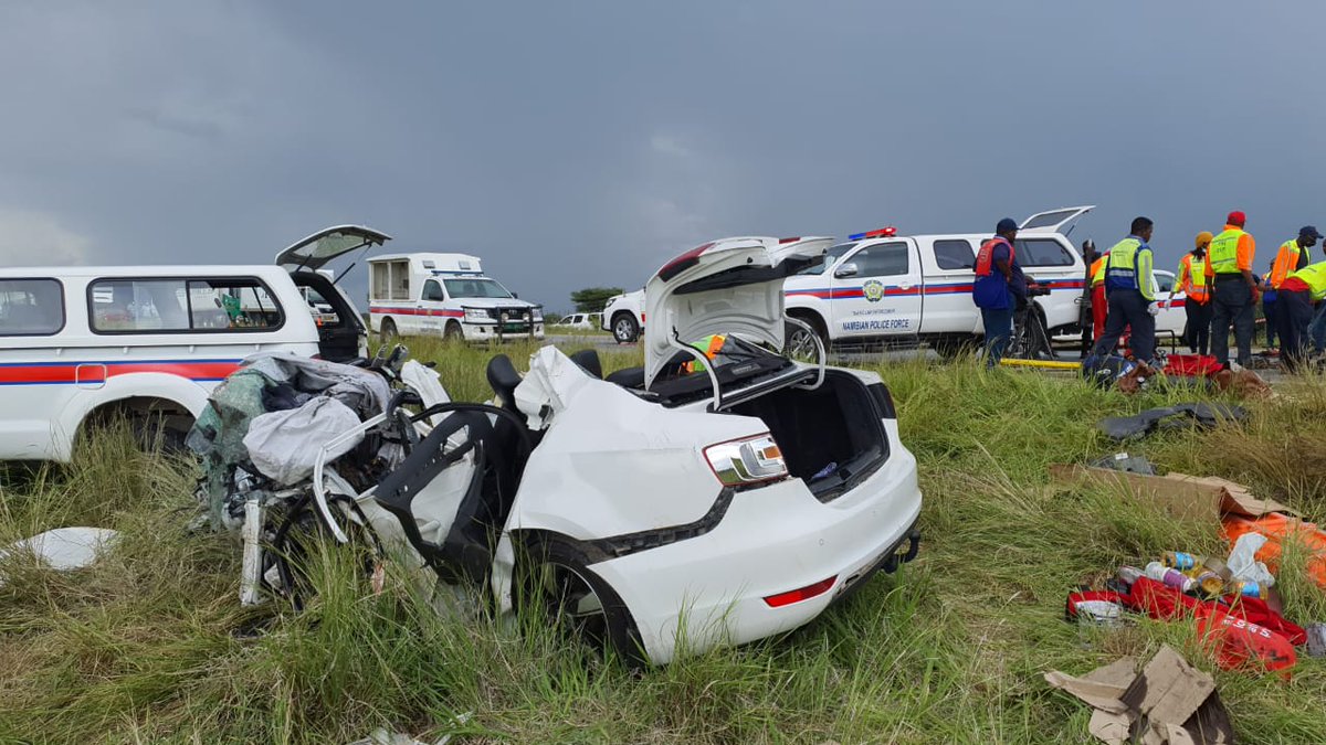 NBCDigitalNews's tweet photo. NEWS JUST IN | Car accident about 25 kilometres south of Otjiwarongo on the road to Okahandja involving two sedan cars. Preliminary information indicates six people have died. 
Emergency services are at the scene of the accident and motorists are urged to be cautious. https://t.co/buZyGxspjZ