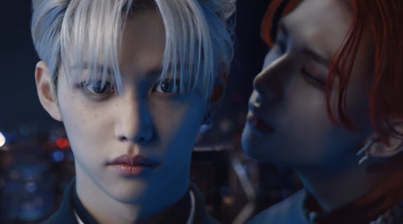 hyunloverboy's tweet photo. me trying to                    skz announcing
process the                      a comeback  
fanmeeting https://t.co/Kv86eIWdSU