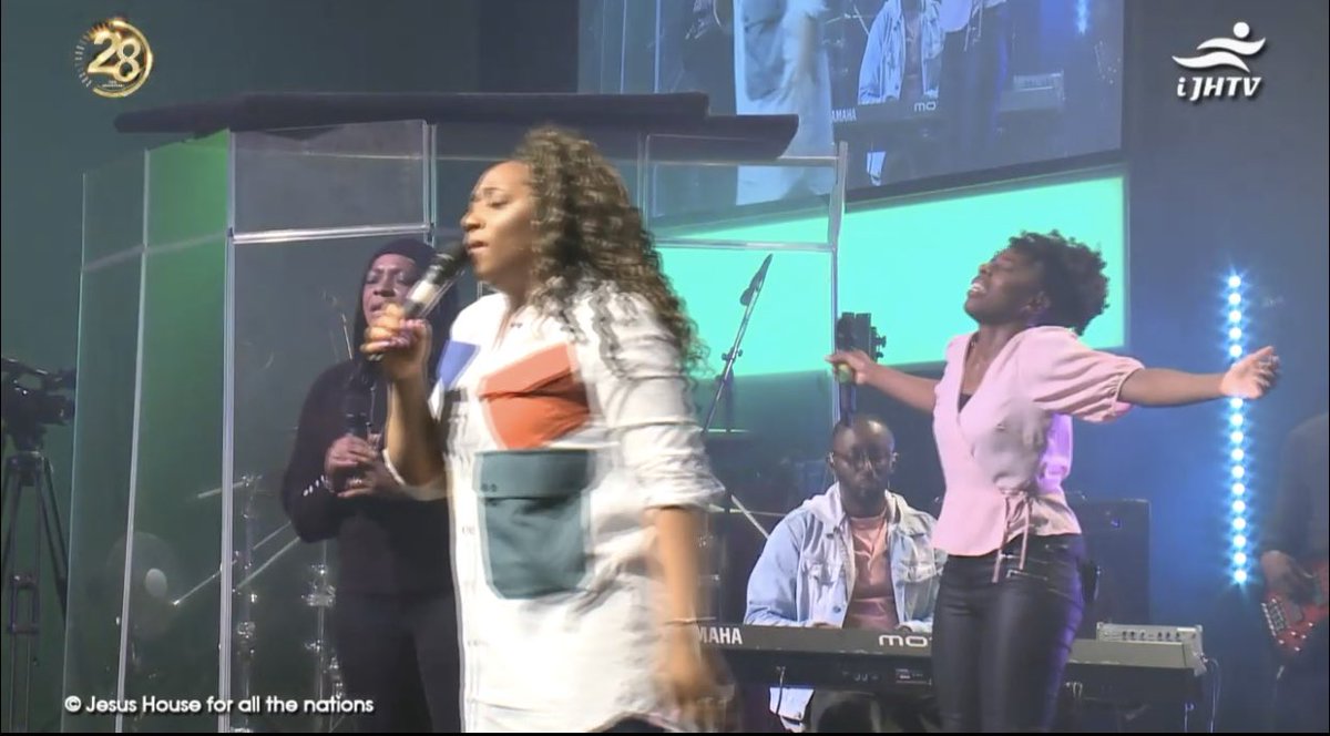 jesushouseuk's tweet photo. 🎶 You’ll reign forever and ever 🎶
The LORD, He is God.
#JHA28🎊
💻: https://t.co/Onbnt5W23l
#God #Jesus #Christian #Church✝️
#JesusHouseUK #SundaysAtJH #WeDoGod https://t.co/hD2ZNNwpKK
