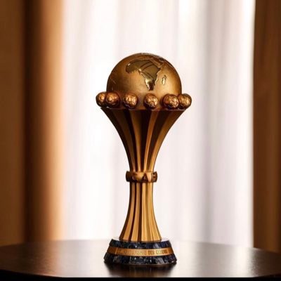 Wadjubaakh's tweet photo. Aujourd'hui mom on ira pas aux séances de tir au but on va droit au but, #Ndokalé à tous les champions et championnes
 d'Afrique. Un grand hommage twiterienne à dézé @Nabyleu 🥇, médaille de reconnaissance pour service rendu à TL 221.
#HSHTG221 #AFCON2021 https://t.co/UEIoTUBCVG