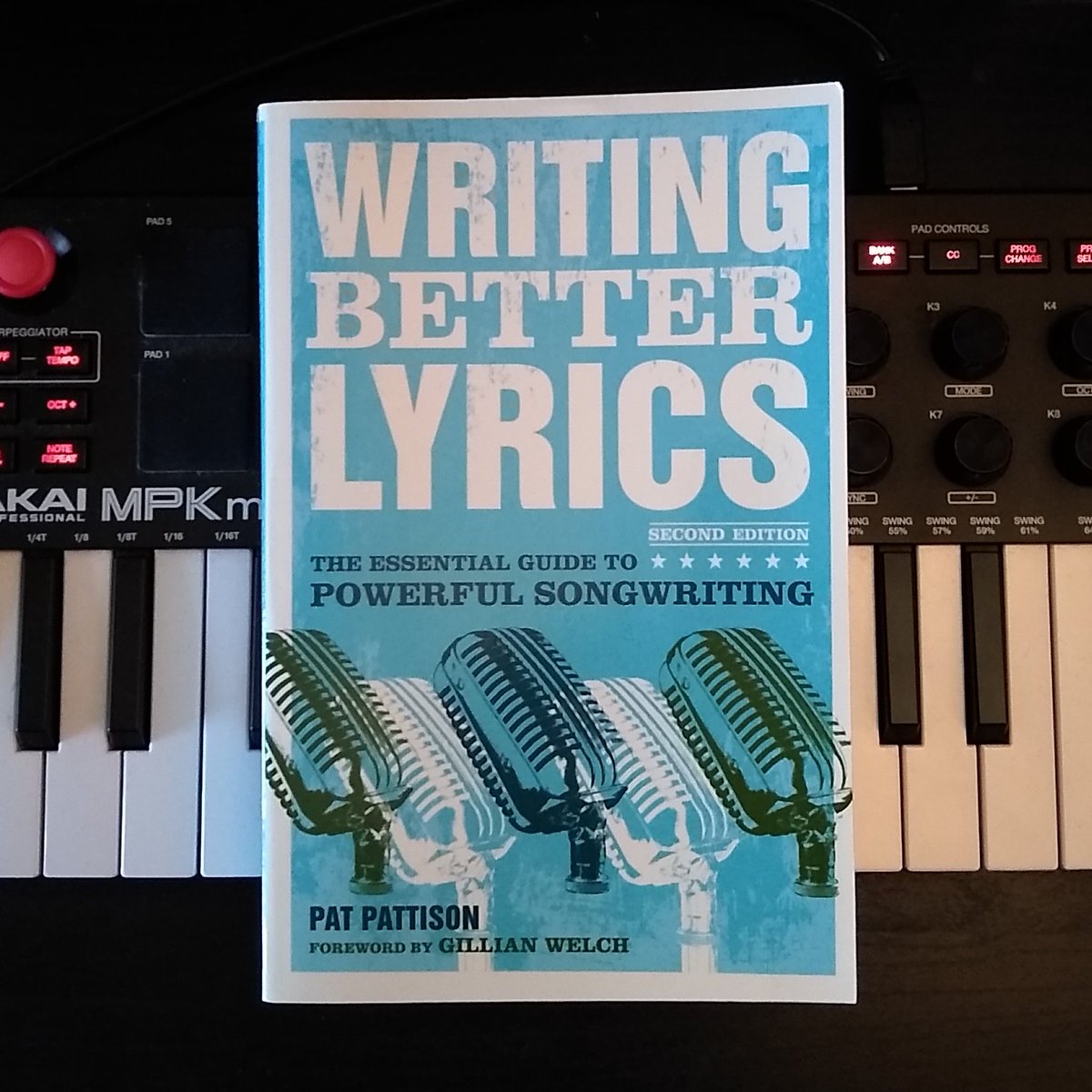 Some say they don't matter. But they do though, really... don't they?? 😉 #soulmusic #songwriting