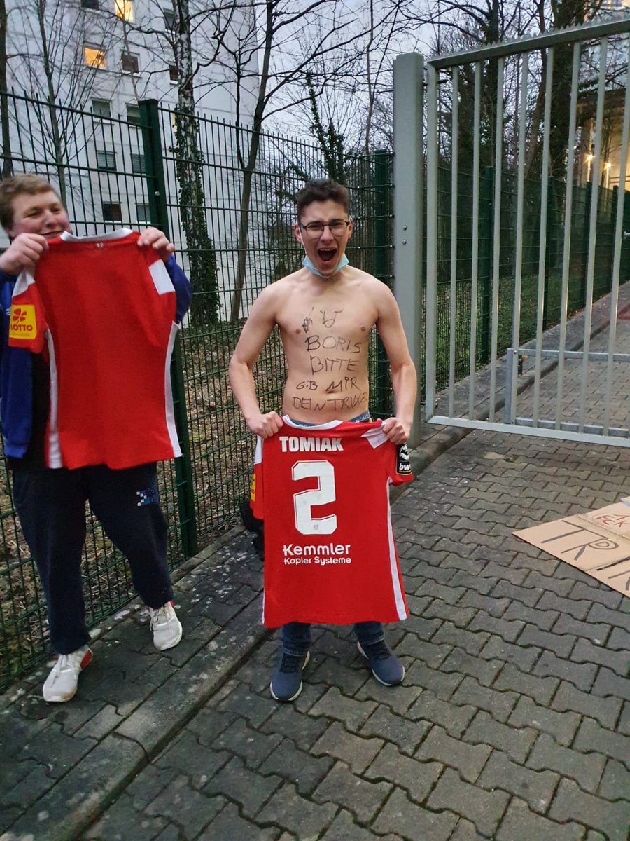 JustinGries2001's tweet photo. @TisiSchubecH https://t.co/ykjJQxwK28