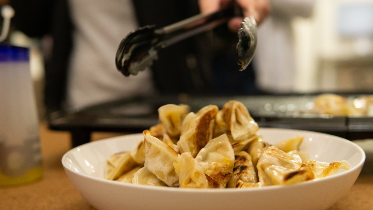 LibertyHKeeping's tweet photo. This fresh ricotta tortellini with truffle recipe from Chef Jonathan Goodyear is a perfect way to celebrate tortellini day. Recipe via @FoodNetwork.
#tortelliniday #gourmetpasta #foodie
 https://t.co/b9W304sQAn https://t.co/oBx4kFeUXn