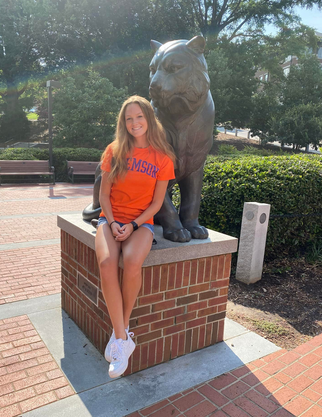 VbcSilver's tweet photo. "Silver Hammers VBC": So proud of our own Corinne Hughes @027_corinne on being accepted to Clemson University!! So exciting to see her get the official word at our practice on Thursday night.....#YearOTheTiger https://t.co/Ma68YsqkEE