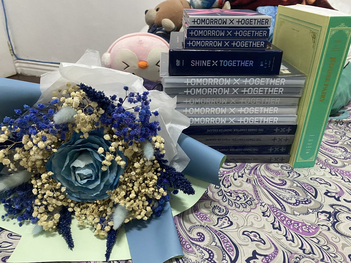 cmoacchiato's tweet photo. Besties 🥺 I got an advance valentines gift from my boyfriend ☹️❤️ https://t.co/xXMNbDP02b