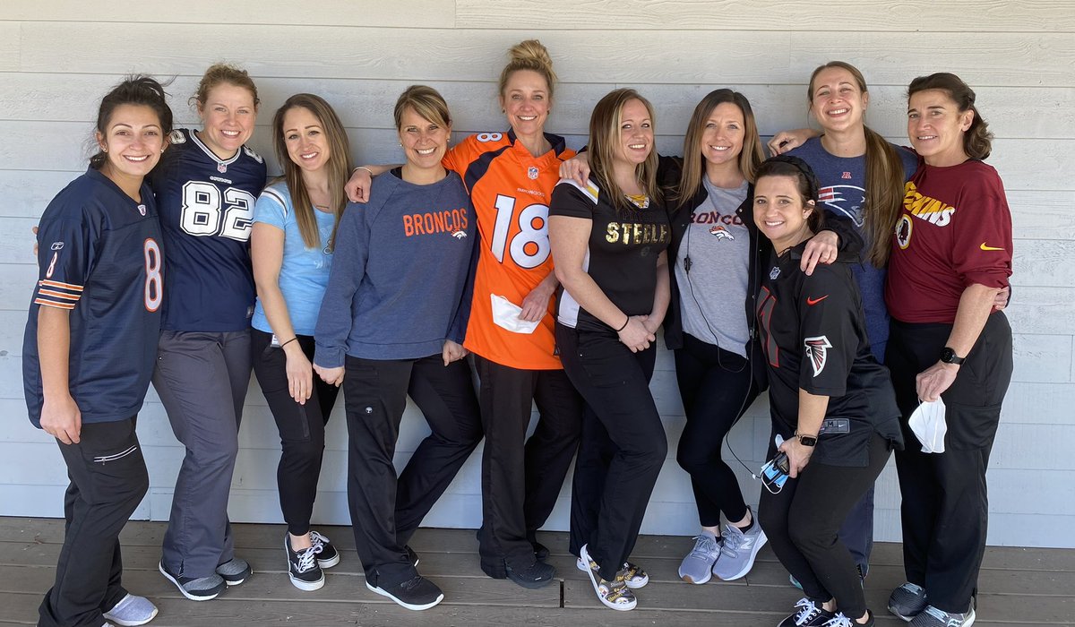 vabeachdentist's tweet photo. Are you ready for some football? We are! 🏈🏈🏈 https://t.co/2RTjSAfZv5