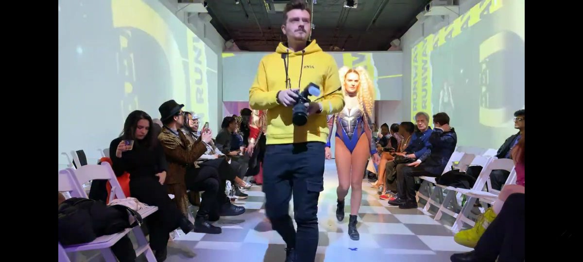 Dada_NFTs's tweet photo. The FIRST ever #NFT #fashionshow took place last night during #NYFW, a phy-gital event by @DIGITALAX_ &amp; your @Dada_NFTs was featured in it 🔥🔥🔥✨✨✨💥💥💥🎆🎆🎆
Many thanks and huge congratulations to @DIGITALAX_&amp; fellow creators @web3fashion
#crypto #model #fashion #metaverse https://t.co/nIMZgnOWZh