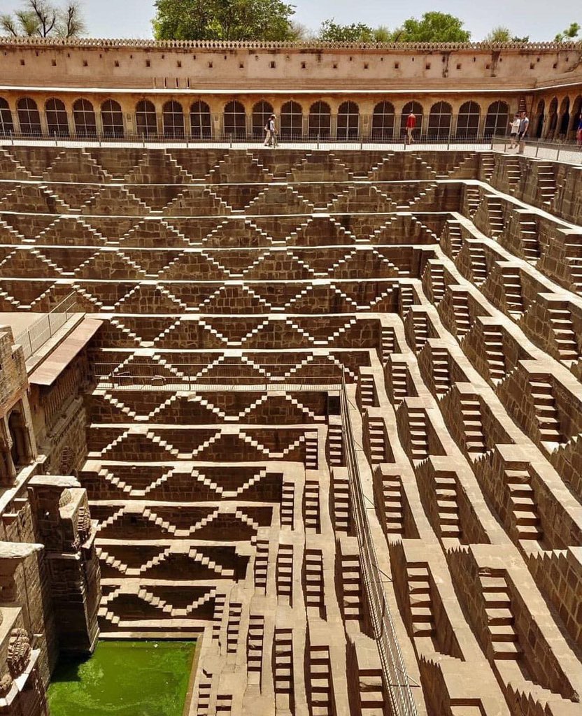 IndiaTales7's tweet photo. Without knowledge of geometry, mathematics, physics, engineering, how is it possible?

Our ancestors had all of this and more. https://t.co/kJ6gBSW7GB