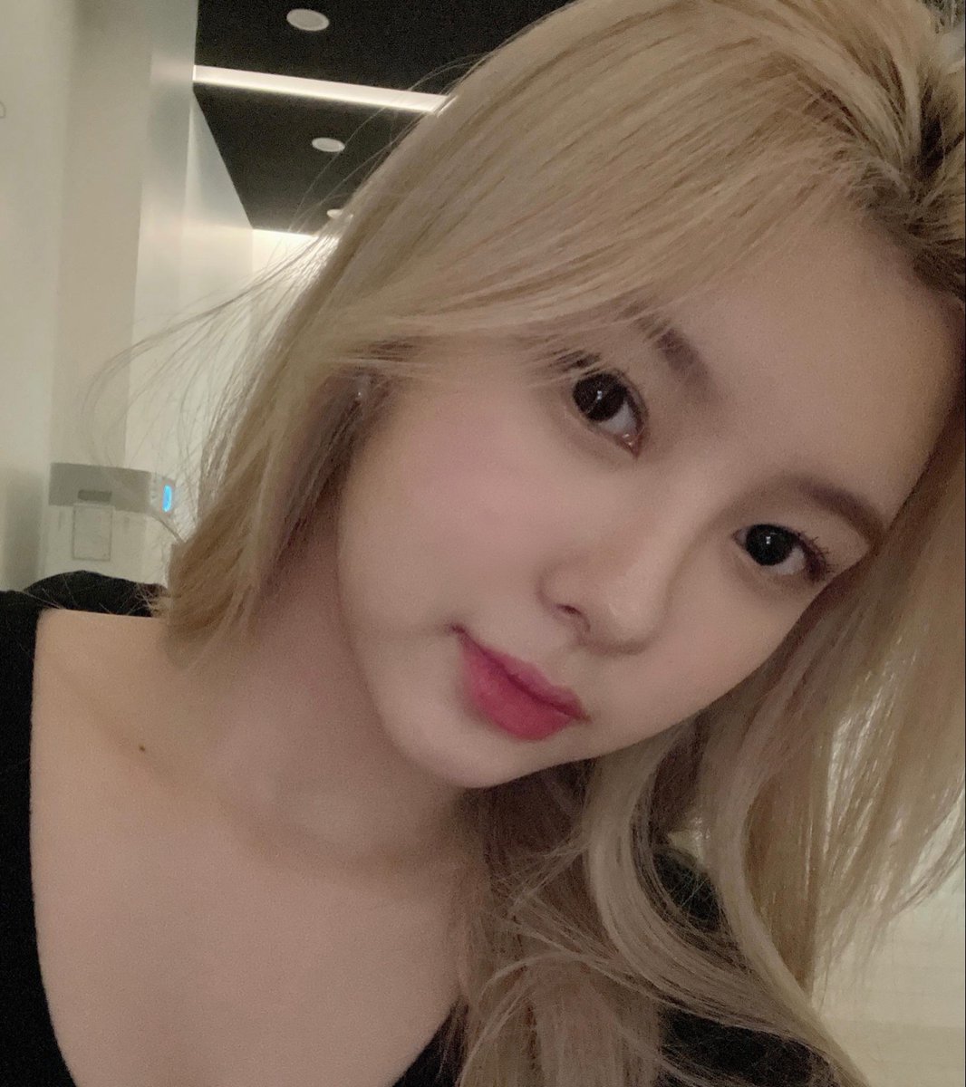 dayeonthoughts's tweet photo. gorgeous https://t.co/CgMvtVAVMi
