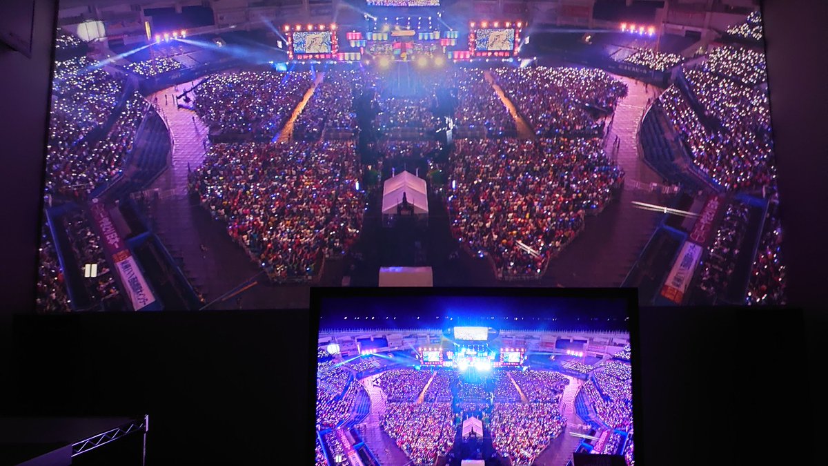 いのしな tweet media