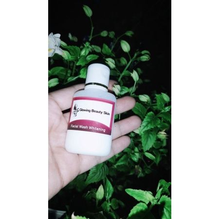 Saya menjual sabun wajah pemutih seharga Rp25.000. Dapatkan di Shopee sekarang! shopee.co.id/acikomaya03/15… #ShopeeID