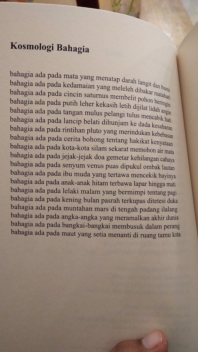 alfinrizalisme's tweet photo. baru dapat kabar kalau bang aye meninggal dunia. beliau penyair lampung yang, setauku, dijadikan guru oleh banyak temanku. puisi-puisinya rapi &amp; mengejutkan. dulu, sering kusimak tulisan menarik beliau soal puisi di laman fbnya.

selamat pulang, bang aye. terima kasih! alfatihah. https://t.co/SgAcabSeBQ