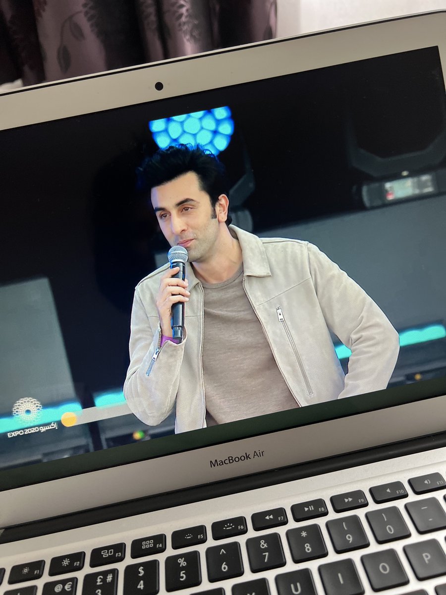 sockstar_'s tweet photo. didn’t realise how much I missed him till he started speaking… hi bae 💙☀️ #RanbirKapoor #Expo2020Dubai https://t.co/jyBEoKHRvp