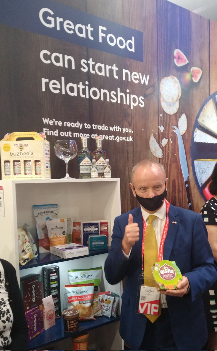 JulietLLawton's tweet photo. It's been a fantastic 1st day at #Gulfood2022 with our delegation of #Midlands companies meeting with the Minister of Export Mike Freer MP and Her Majesty's Trade Commissioner for the Middle East Simon Penney @tradegovuk_EM @tradegovuk_WM @IanH_tradegovuk @SamP_tradegovuk https://t.co/MODOmTB52J