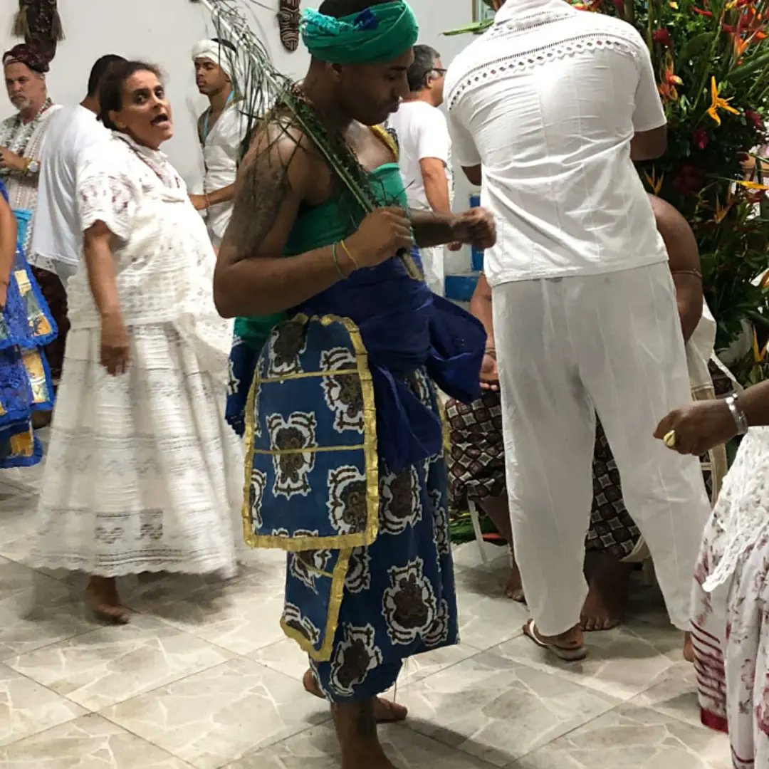 Supper_Acioli's tweet photo. O senhor dos meus caminhos! Ogunhê, meu pai.💚 https://t.co/dM5wFlRNn5