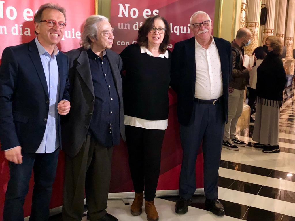 Anunciando el programa SyG del 25 Aniversario desde el Liceo en programa especial de RNE.