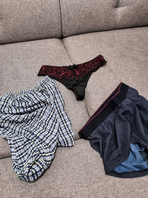 Petite vague d'indice en rapport &agrave; la vid&eacute;o sp&eacute;ciale St Valentin que je posterais demain sur mes r&eacute;seaux<a href="/tag/tattoo"class="tags"><span>#tattoo</span></a>