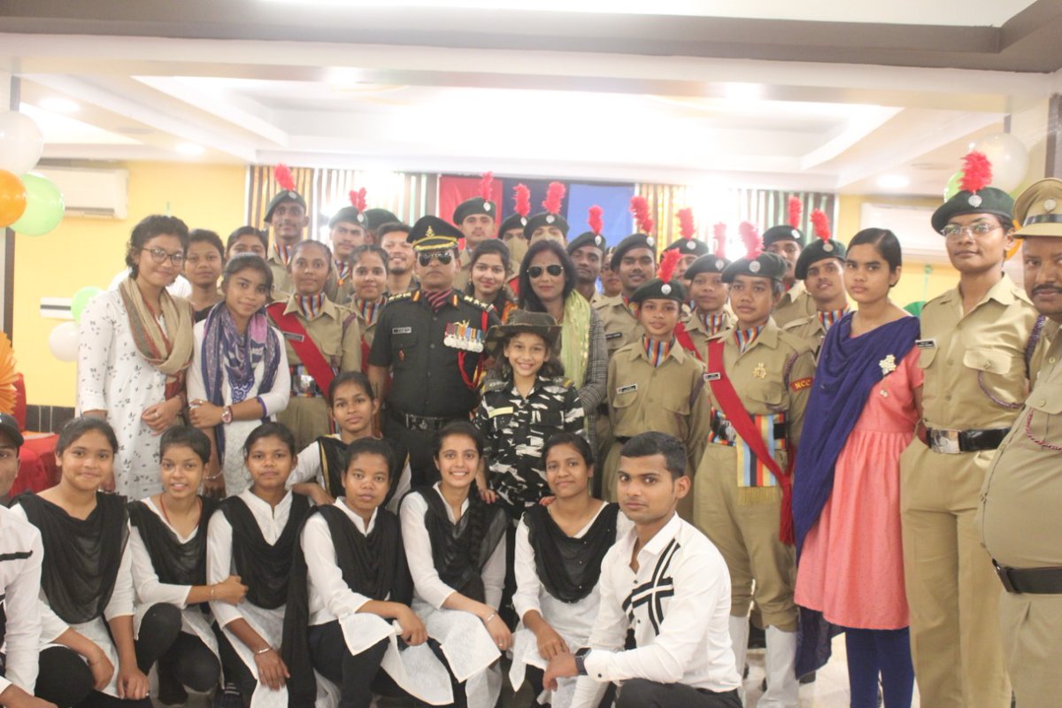 GmuNcc's tweet photo. The event was a great success... With the Veer Nari Smt. Dashndri Oram (wife of Sep. Durga Charan Oram) and Officiating Commander, Sambalpur Group Col. G. Pandey, Col. P. K. Panda(National Secretary-Akhil Bharatiya Poorva Sainik Seva Parishad), Commanding Officer 5(O) Bn, NCC,SBP https://t.co/dmnTxF3utw