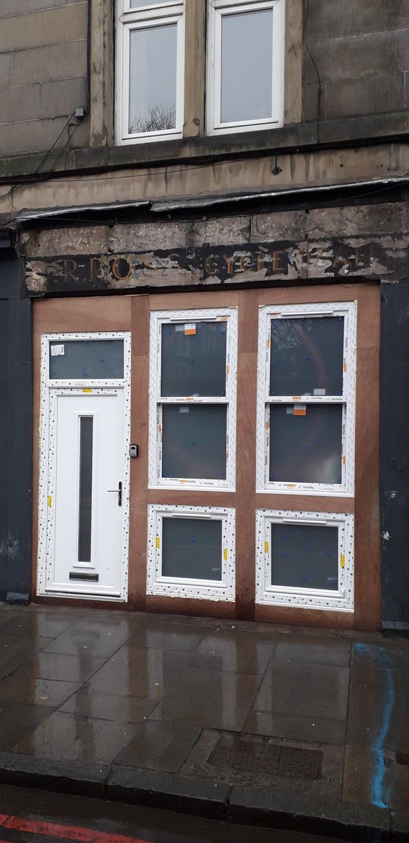 aljaroo1874's tweet photo. Spotted by running buddy James near the end of our #LSR on #DalryRoad #Edinburgh a #GhostSign #MrRoss #CycleDealer 
#OldSigns
#GhostSigns
#LookUp
#LookAround
@SecretEdin https://t.co/W2ve6ruIs3