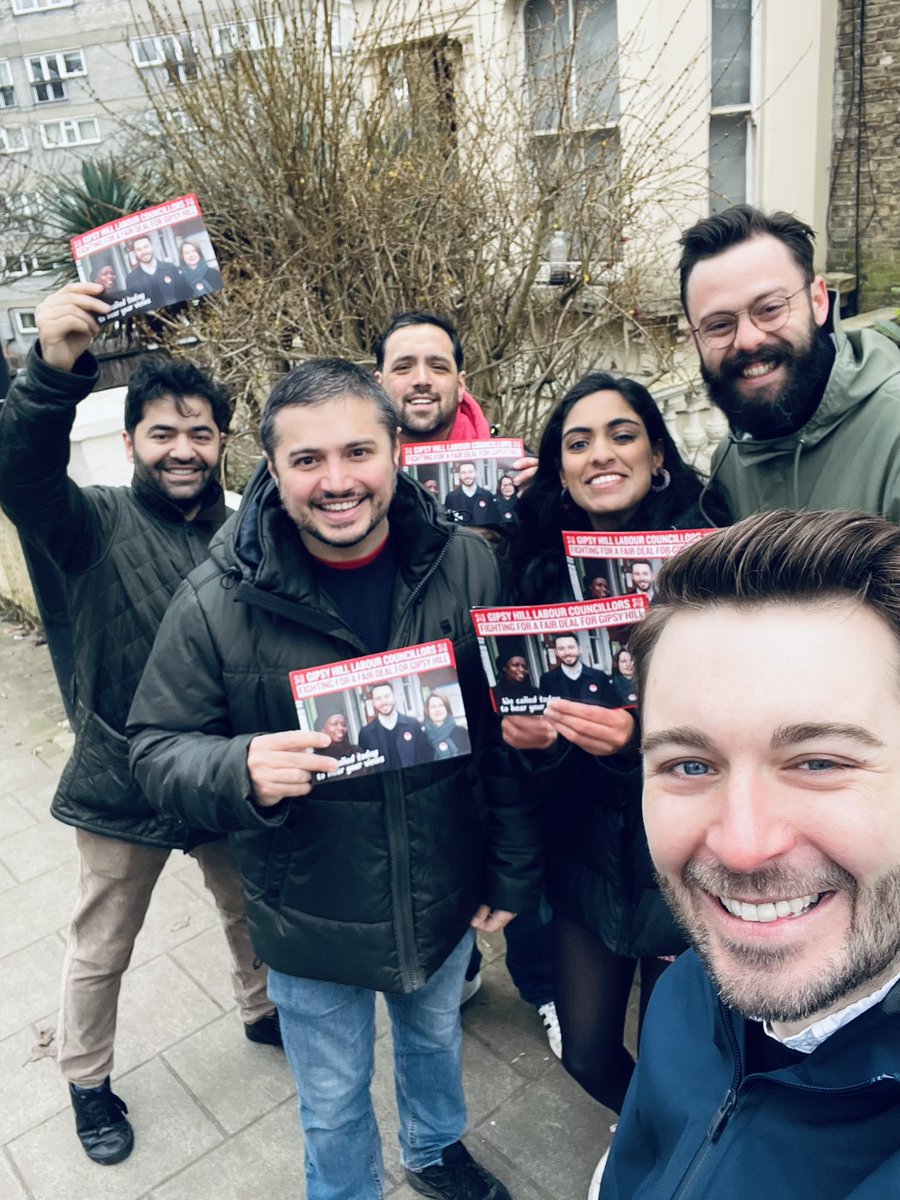 Two great teams out in Gipsy Hill this morning for @LambethLabour listening to residents.