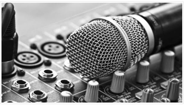 MMarreroCruz's tweet photo. En el #DíaMundialDeLaRadio, muchas felicidades a todas las personas que laboran en las 100 emisoras que tenemos en el país al servicio del pueblo.
#Cuba. 
#CubaViveYCelebra https://t.co/VfzWb6uY61
