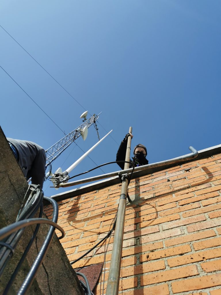 Nueva publicación en Unión de Radioaficionados de Valladolid - (Reparado nuestro repetidor de UHF) - ea1urv.es/web/reparado-n…