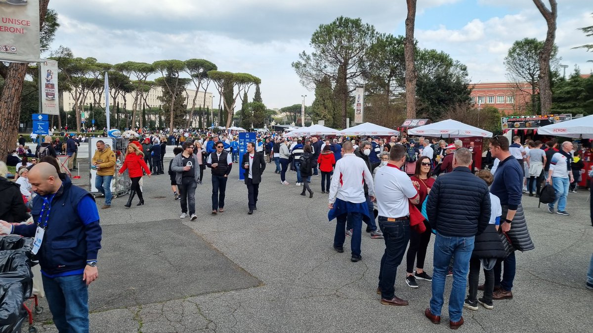 FarmerNotFalmer's tweet photo. Atmosphere starting to bubble nicely in the fans village #ITAvENG #SixNations2022 https://t.co/yX3VUsyGPD
