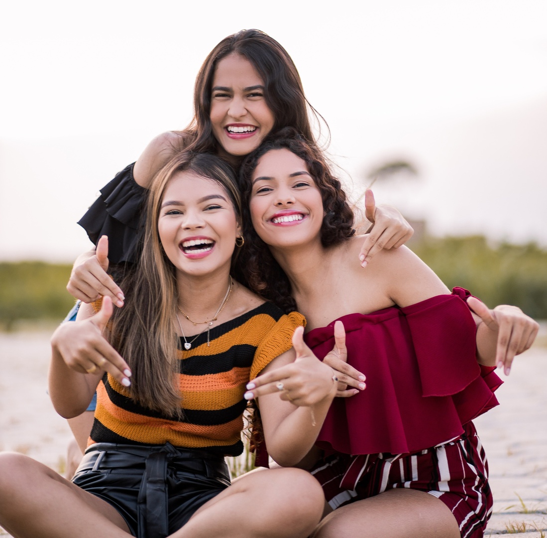 GoodwillSFL's tweet photo. Looking for a fun (and affordable) #Galentine's Day activity? Grab your favorite gals and swing by one of our 34 South Florida stores. Challenge each other to style one thrifted outfit for each of you.
Don't forget to tag #DoGoodwillSFL so we can see what you come up with! https://t.co/lNcyKWLWmI