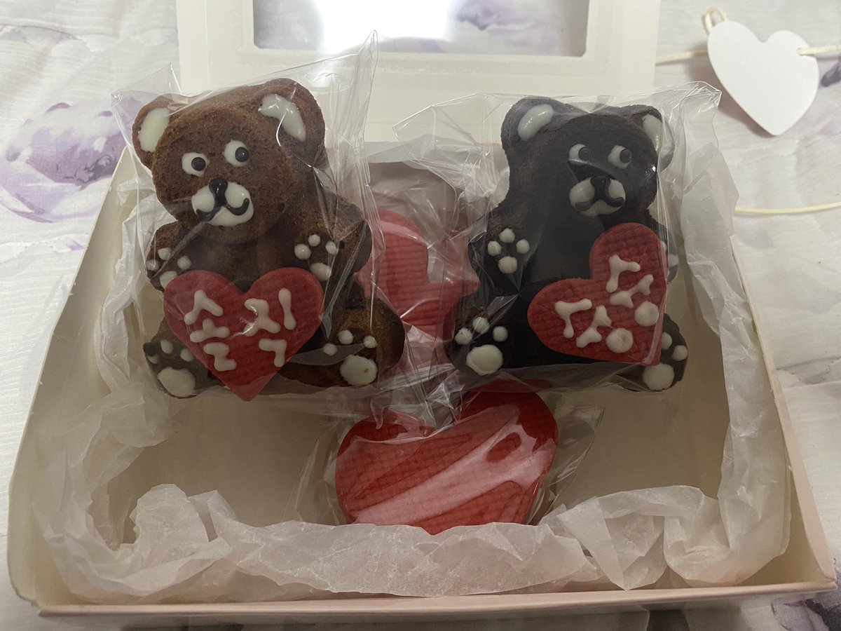 honesty_89's tweet photo. 앜ㅋㅋ 너무 귀여웤ㅋㅋㅋ
미리발렌타인 잘먹겠습니다 💕 
@__suuung https://t.co/UT8zsckWkV