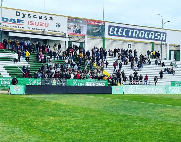 TorreorgazCdf's tweet photo. CP CACEREÑO “B” 2  VS  1  CDF TORREORGAZ

Partido intenso en el que no aprovechamos nuestras ocasiones, y por desgracia en el 95 volvemos a encajar 1 gol que nos hace perder un punto mas que justo.

DAMOS LAS GRACIAS A LA AFICIÓN💚💚💚

#123torreorgaz 
💚🤍💚🤍💚🤍💚 https://t.co/sa9IhIu125