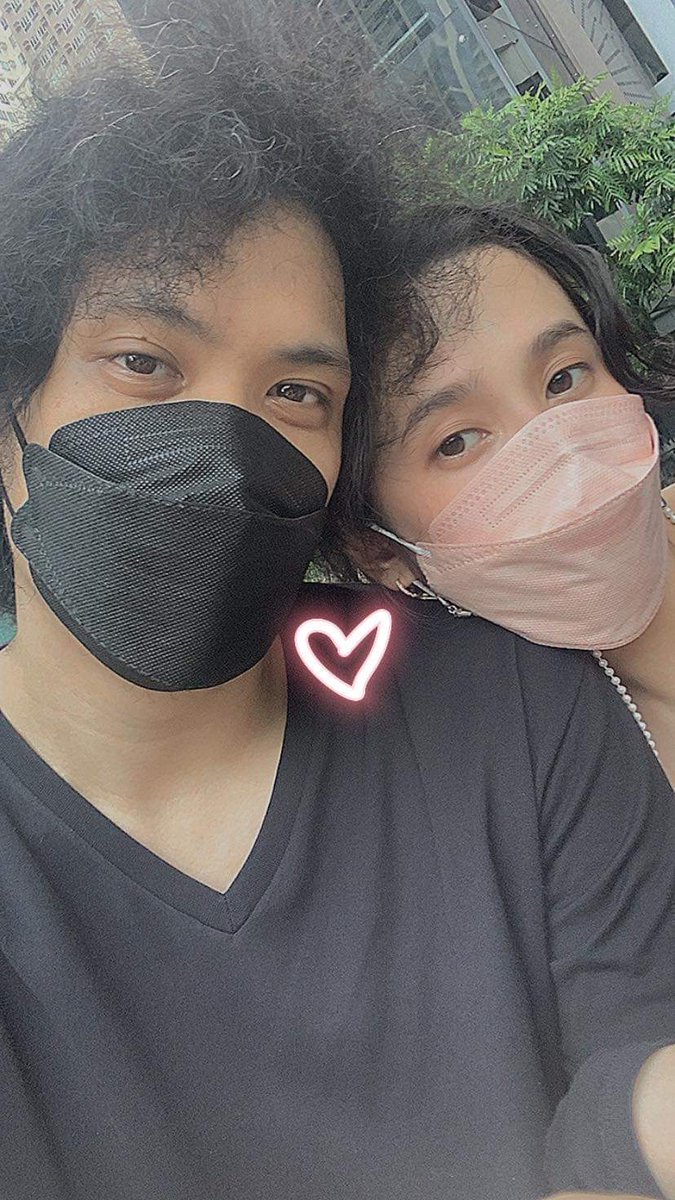 DominickDorado's tweet photo. Valentines date 💖🍪 https://t.co/AnwqXnpn8W