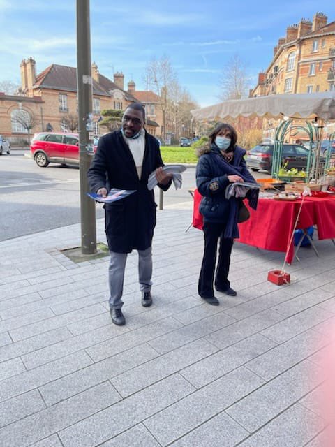 Ch_Versini's tweet photo. 🔴Merci aux valeureux militants du @RNational_92 présents sur le terrain chaque week-end pour faire gagner @MLP_officiel 🇫🇷 

#MarinePresidente https://t.co/uvjxuJZi2h