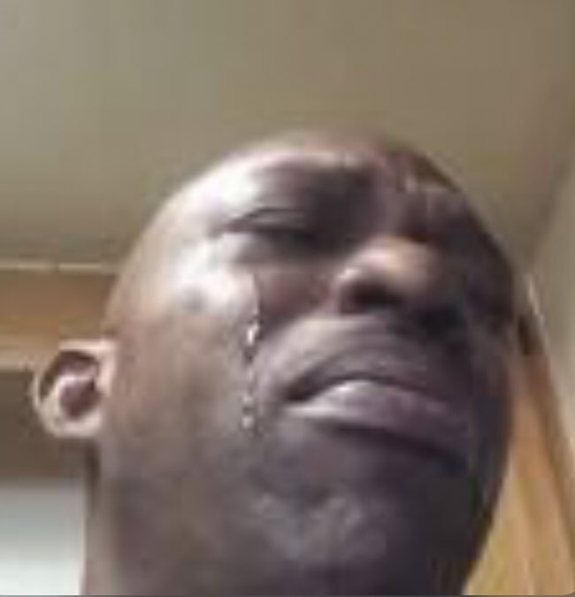 tyrone987's tweet photo. @endzonelamar @KSI Ksi after hearing endzonelamar won’t be listening to his music https://t.co/tk36zmrbPx