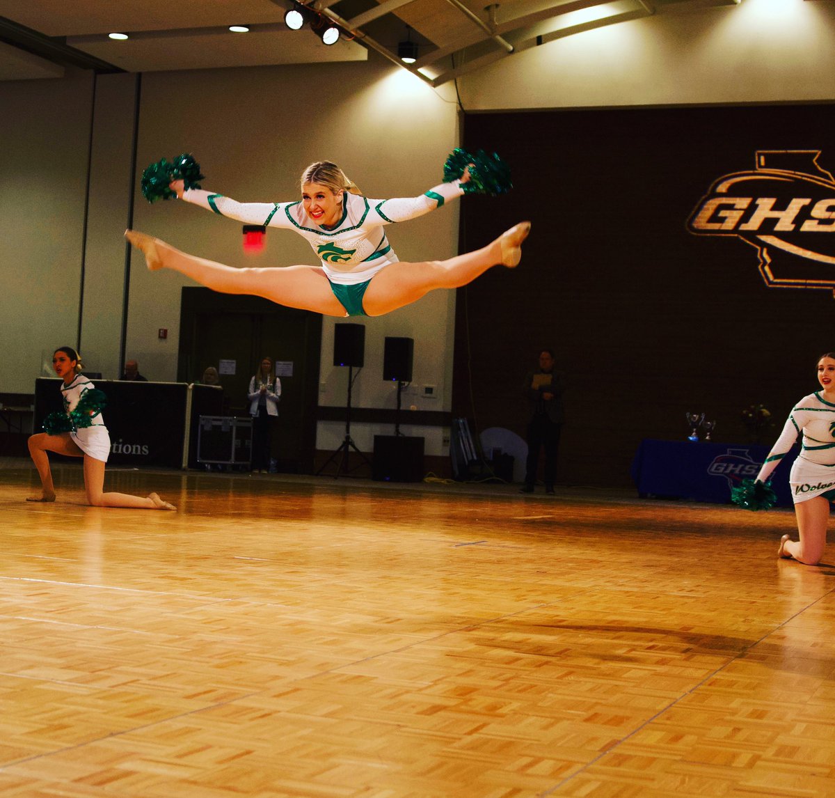 Buford Comp Cheer (@bhscompcheer) on Twitter photo Congratulations to our very own Kate and her 3rd place finish at State with <a href="/BufordDance/">BufordDance</a> ๐ Congratulations to our very own Kate and her 3rd place finish at State with <a href="/BufordDance/">BufordDance</a> ๐
