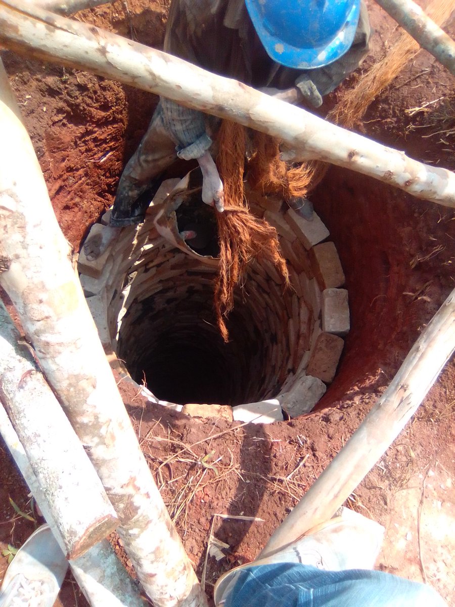 NaigonoM's tweet photo. Shallow well WATER.
We do manual hand digging
At very cheap labour https://t.co/6Me2vSrAAI