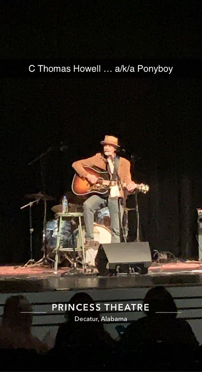 Bamadeb1971's tweet photo. #CThomasHowell #tommyHowell Did a very good show last night in Decatur, AL https://t.co/SgB4zRI4Hm