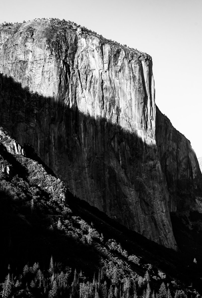 Happy Sunday All.

I wanted to share the Big Daddy in the granite game: El Capitan, Yosemite Valley.

#NFTCommunity 
#NFTartist 
#OpenSeaNFT