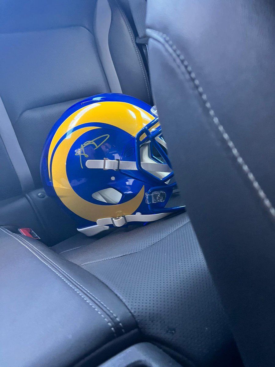 RomanMotzkus's tweet photo. Gewinnt exklusiv bei uns einen von #Superstar Aaron Donald #signierten Helm.
Richtig...es ist eine #Verlosung

Jedes #Los kostet 5€

Der Gewinner wird am 28.02.20202 live ausgelost

Den Spendenlink findet ihr hier https://t.co/i9fMYxuRsl https://t.co/hs4Jxez7I5