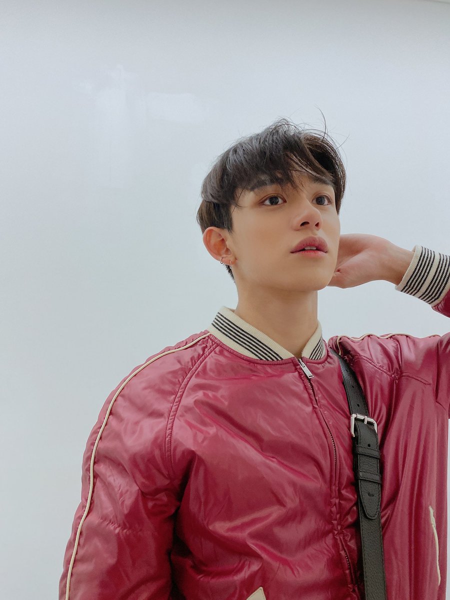 lcsfile's tweet photo. Happy heart's day ❤️🍫 #LUCAS https://t.co/IoHxxsRQEQ